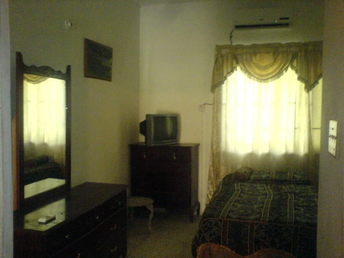 Pyeaca Guesthouse Little London 2*,  Jamaïque